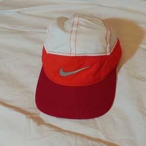Nike running hat with zipper pocket
